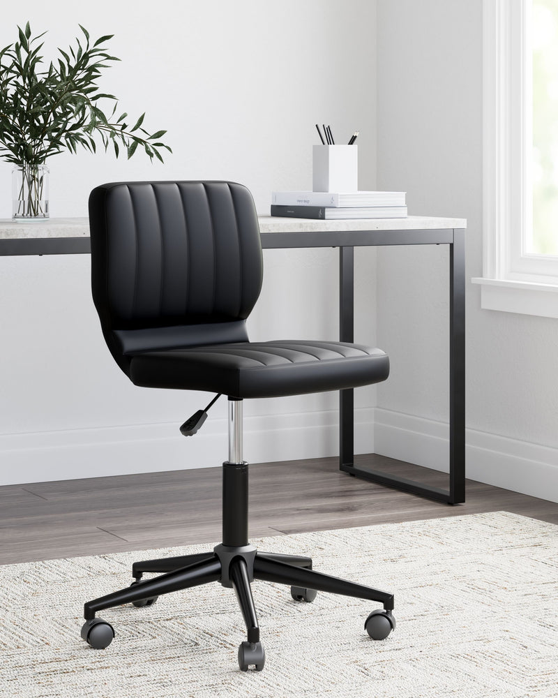 Beauenali - Black - Home Office Desk Chair (1/cn)-Washburn's Home Furnishings