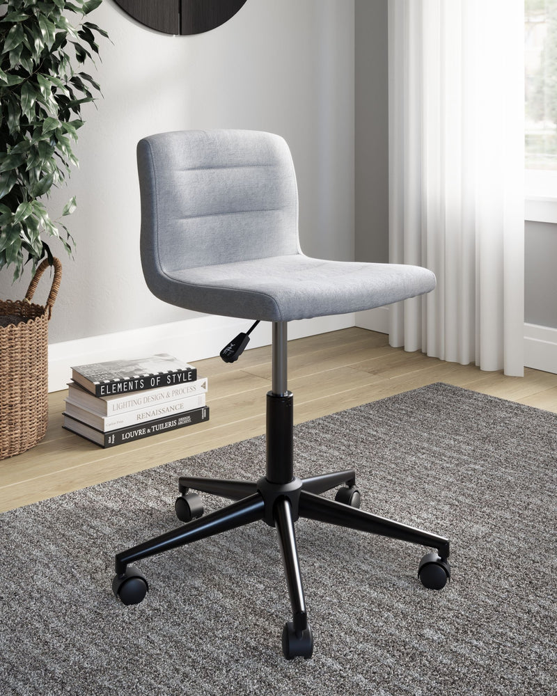 Beauenali - Gray - Home Office Desk Chair (1/cn)-Washburn's Home Furnishings