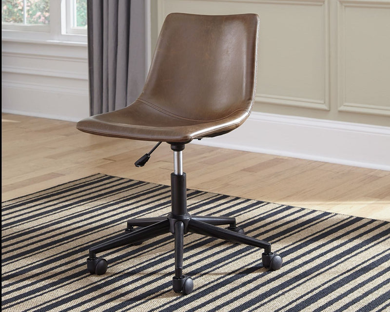 Office - Brown - Home Office Swivel Desk Chair-Washburn's Home Furnishings