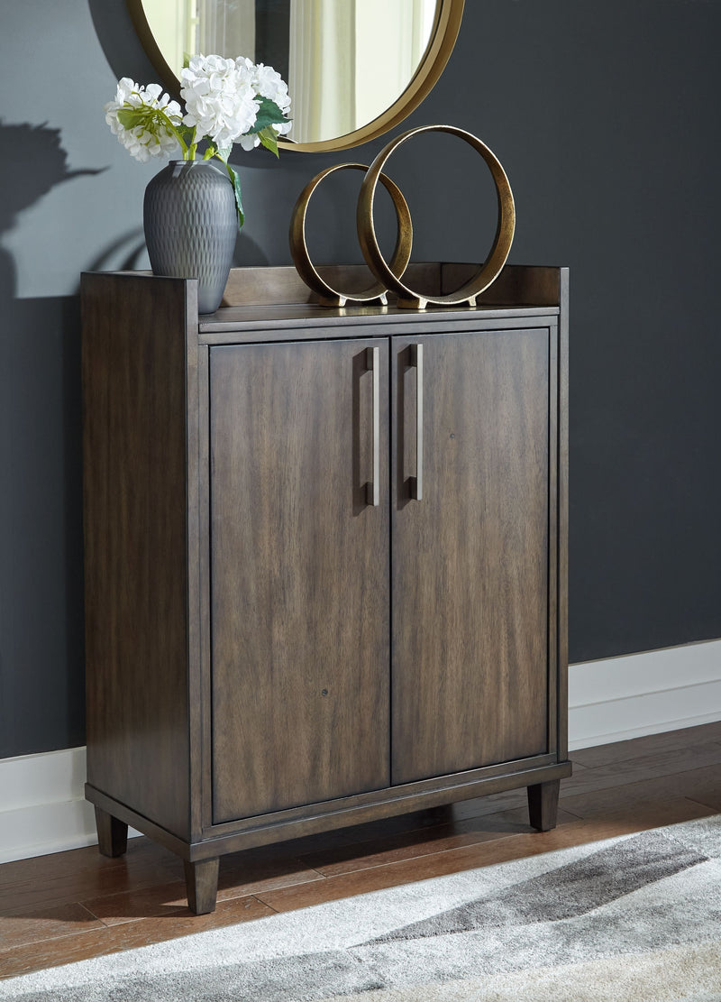 Wittland - Dark Brown - Bar Cabinet-Washburn's Home Furnishings